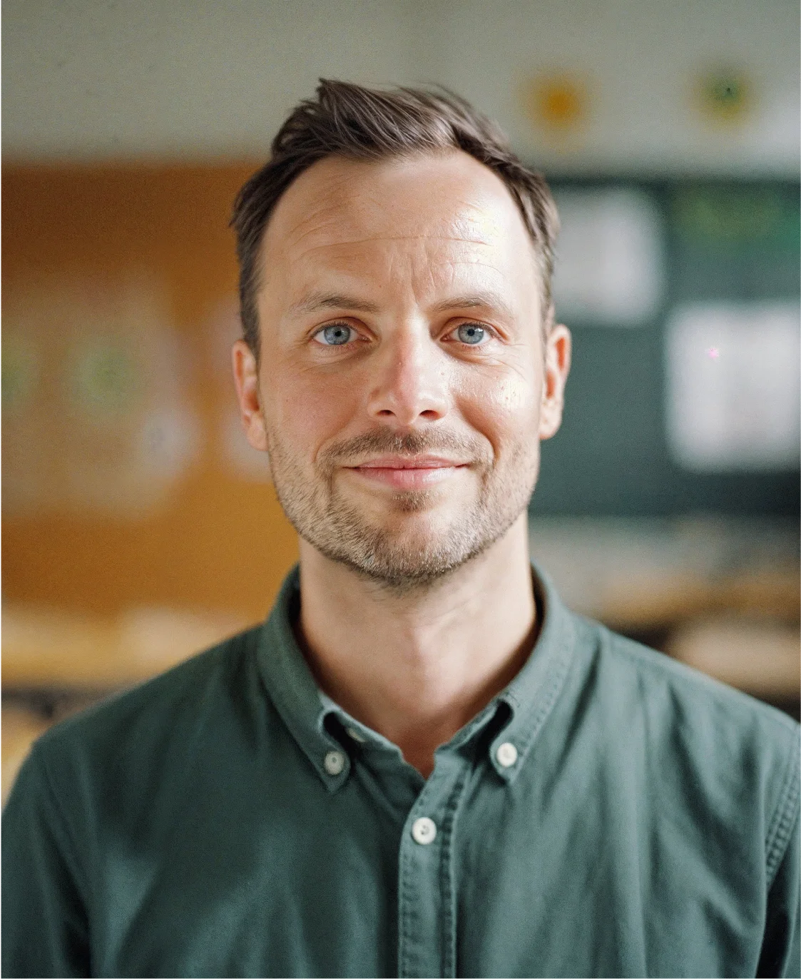 37-vuotias miesopettaja luokassa